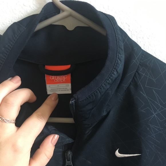 Men Nike Jacket in navy - Picture 3 of 3